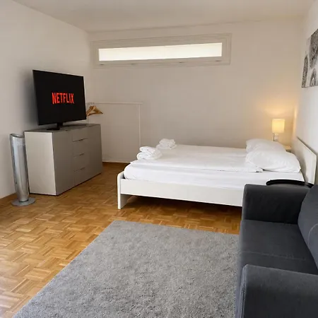 Practical In The Center - Art 7 * Zurich