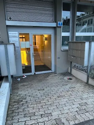 Practical In The Center - Art 7 * Zürich